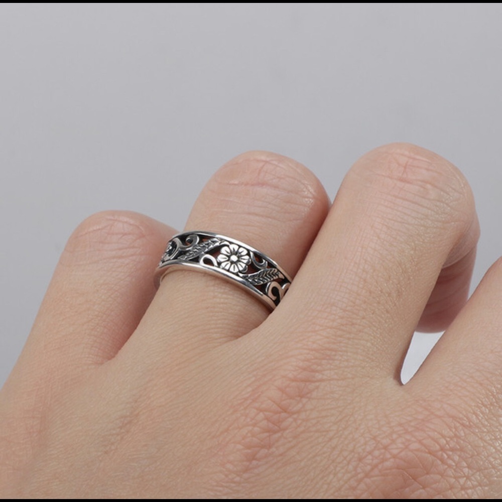 Sterling Silver Ring Flowers